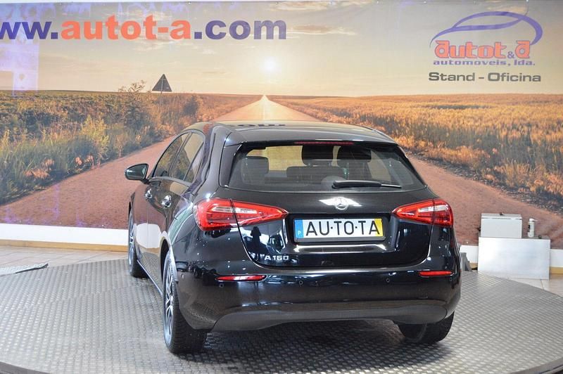 Usado Mercedes A160 Progressive 109 HP (80 kW) 2021 Preto