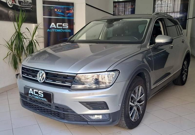 Cinzento Usado 2018 VW Tiguan SUV | € 22.900 (Preço justo) - Imagem 1/4