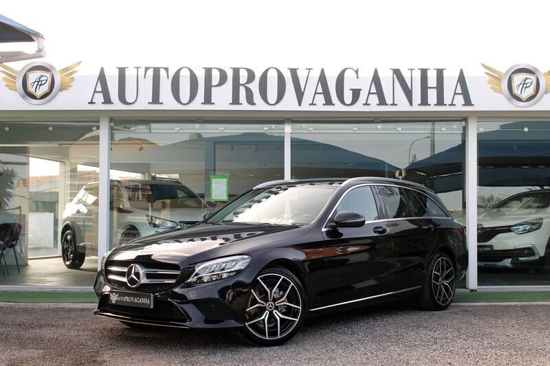 Preto Usado 2019 Mercedes C200 Avantgarde Sedan | € 28.500 (Preço elevado) - Imagem 1/4