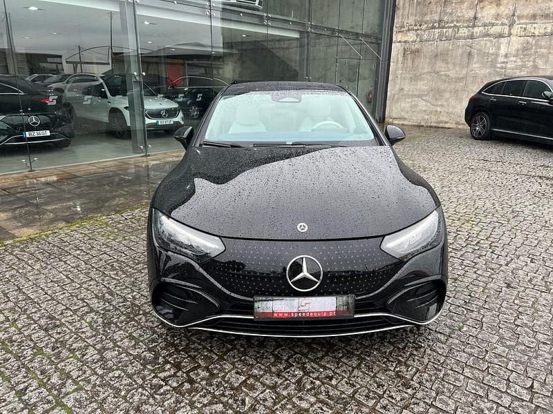 Usado Mercedes EQE300 AMG line 180 kW (245 HP) 2025 Preto Sedan