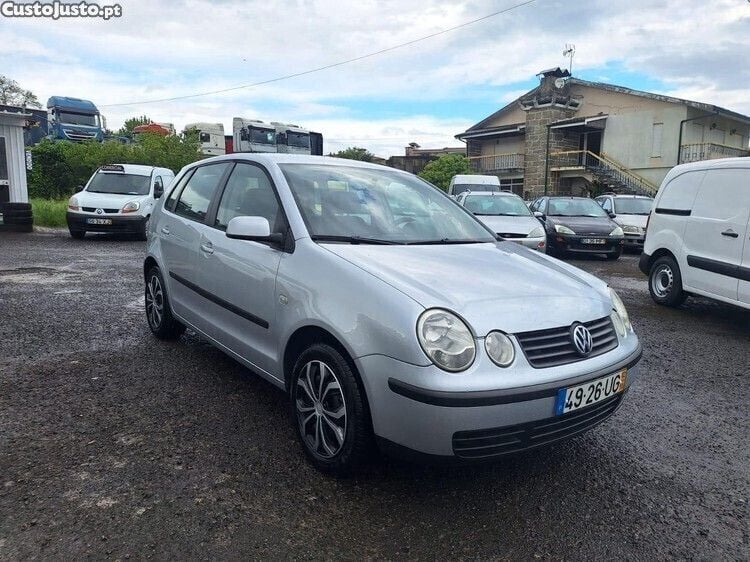 Cinza Usado 2002 VW Polo Citadino | € 3.990 (Preço justo) - Imagem 1/1