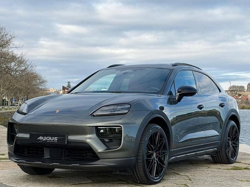 Usado Porsche Macan 379 kW (516 HP) 2024 Verde SUV