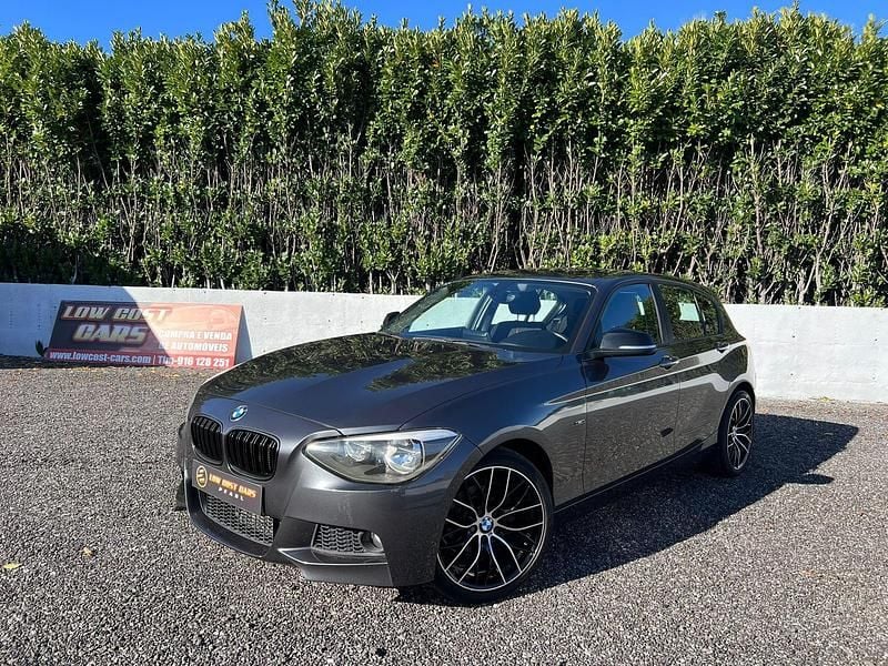 Cinza Usado 2013 BMW 116 Efficient Dynamics Citadino | € 14.990 - Imagem 1/4