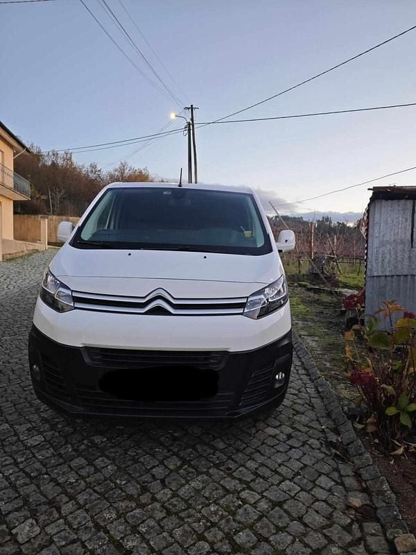 Branco Usado 2020 Citroën Jumpy Monovolume | € 22.000 (Preço justo) - Imagem 1/4