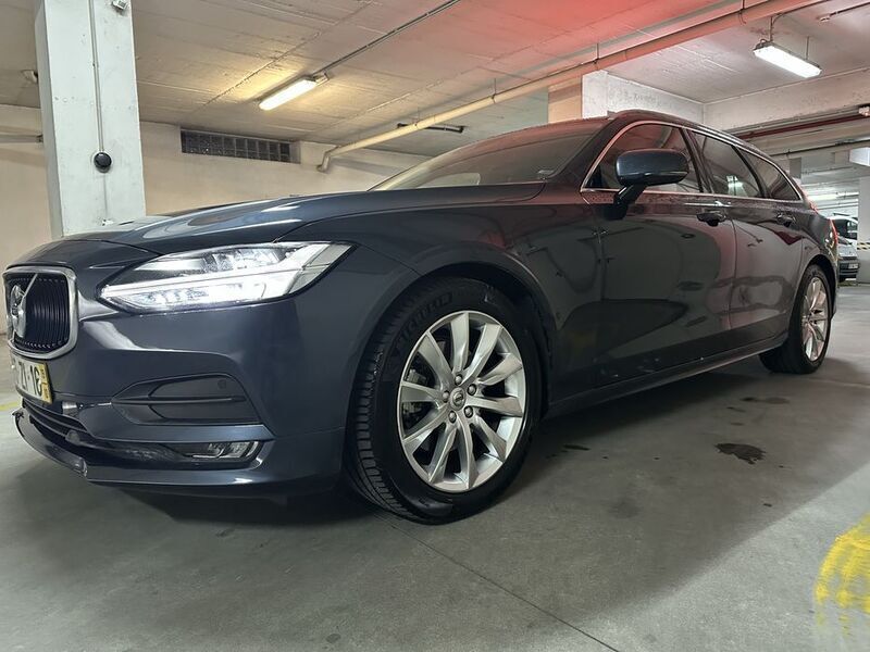 Usado 2019 Volvo V90 Momentum Carrinha | € 22.490 (Preço justo) - Imagem 1/4