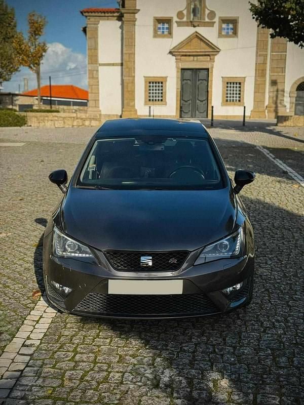 Usado Seat Ibiza FR 86 HP (63 kW) 2015 Castanho