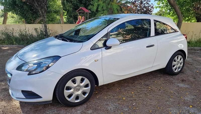 Usado Opel Corsa 75 HP (55 kW) 2016 Branco Van