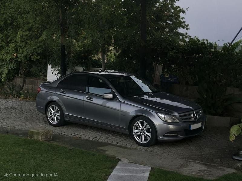Usado 2011 Mercedes C200 Sedan | € 11.000 (Preço justo) - Imagem 1/4
