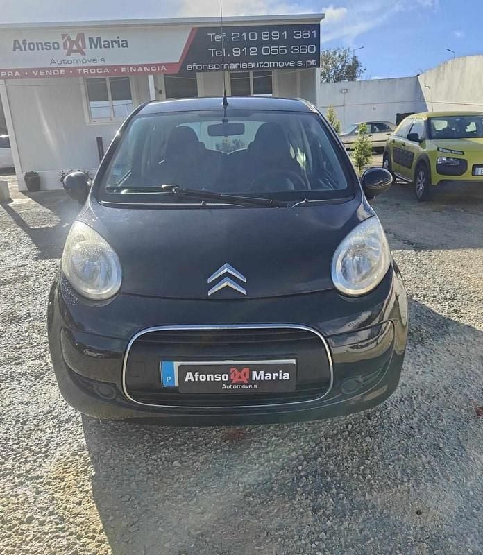 Preto Usado 2011 Citroën C1 Attraction Citadino | € 4.990 (Preço justo) - Imagem 1/4