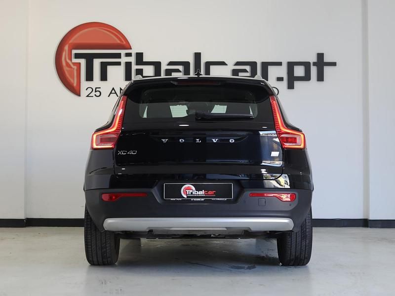 Usado Volvo XC40 Inscription 211 HP (155 kW) 2021 Preto SUV