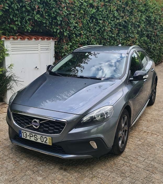 Usado 2015 Volvo V40 CC Carrinha | € 11.750 (Super Preço) - Imagem 1/4