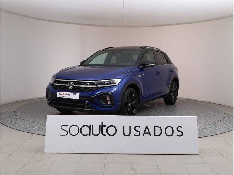Azul escuro metalizado Usado 2023 VW T-Roc R-line SUV | € 32.990 (Preço justo) - Imagem 1/1