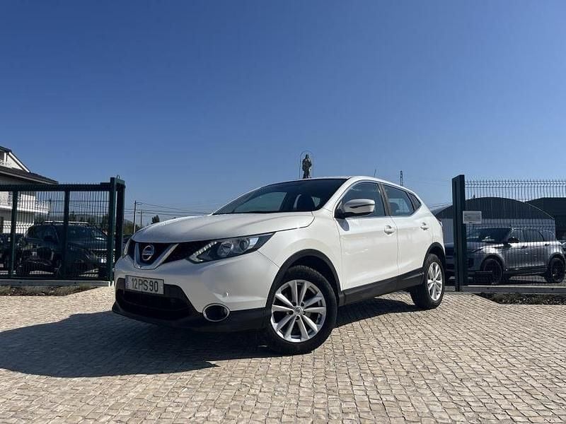 Branco Usado 2015 Nissan Qashqai Acenta SUV | € 13.990 (Bom preço) - Imagem 1/4