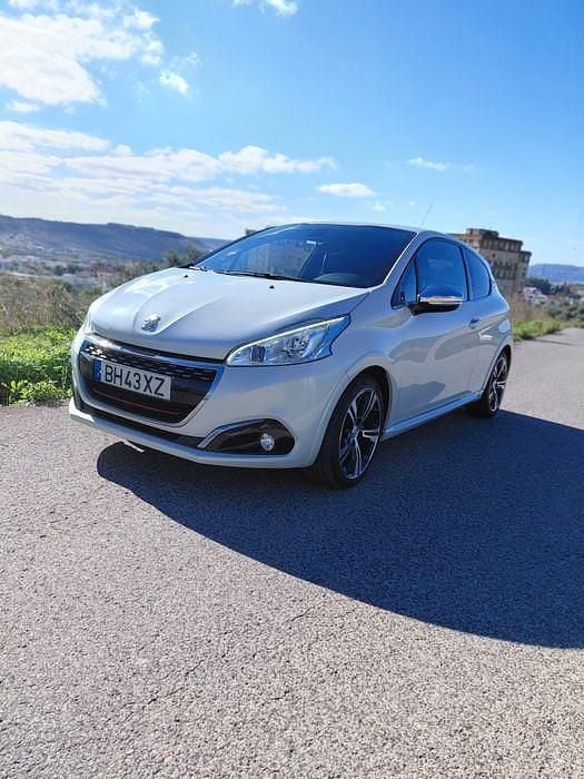 Usado Peugeot 208 GTi 208 HP (152 kW) 2015 Citadino