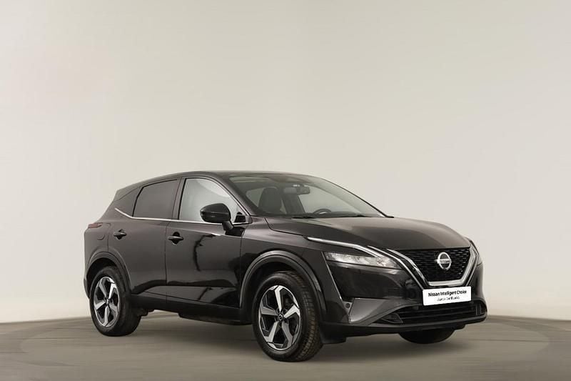 Preto Usado 2022 Nissan Qashqai N-Connecta SUV | € 24.990 (Preço justo) - Imagem 1/4