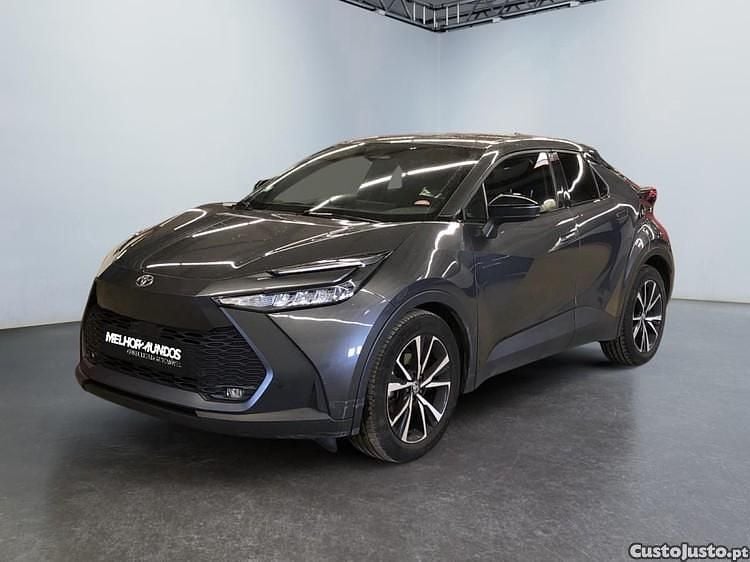 Cinza Usado 2024 Toyota C-HR SUV | € 27.990 (Bom preço) - Imagem 1/1