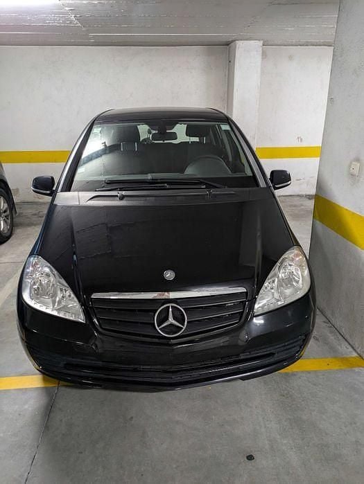 Preto Usado 2010 Mercedes A160 Sedan | € 5.950 (Bom preço) - Imagem 1/4