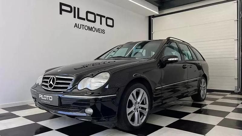 Preto Usado 2002 Mercedes C270 Elegance Carrinha | € 7.990 - Imagem 1/4