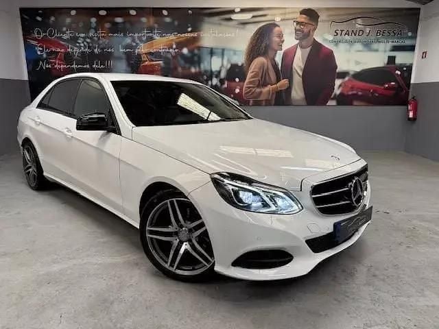 Usado Mercedes E250 Avantgarde 204 HP (150 kW) 2016 Branco Sedan