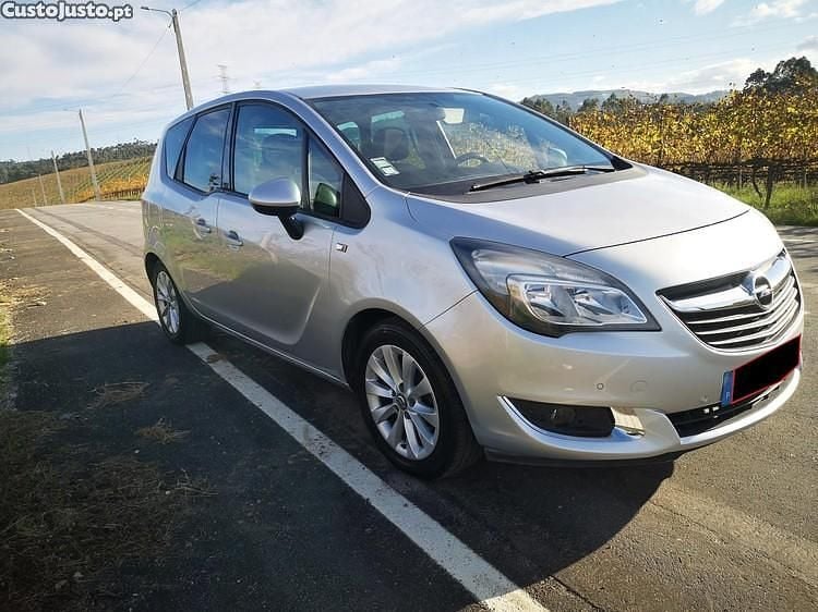 Cinza Usado 2015 Opel Meriva Monovolume | € 8.750 (Preço justo) - Imagem 1/1