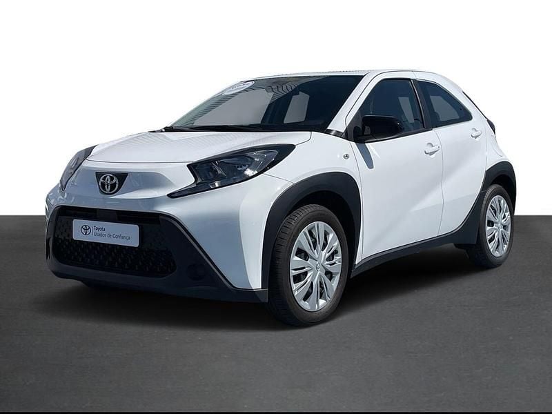 Branco (sólida) Usado 2023 Toyota Aygo X-play Citadino | € 16.750 (Preço justo) - Imagem 1/4