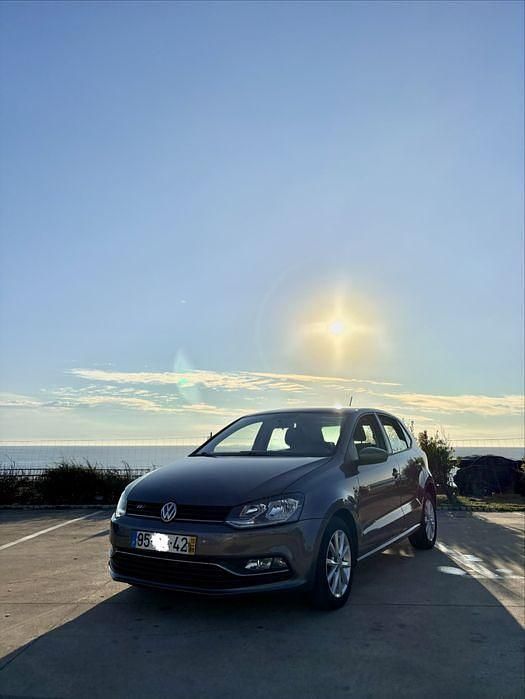 Usado 2015 VW Polo Sedan | € 11.500 (Preço justo) - Imagem 1/4