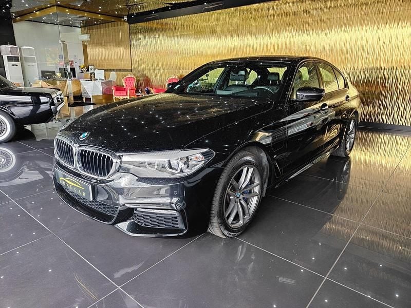 Preto Usado 2017 BMW 530 iPerformance Sedan | € 24.900 - Imagem 1/4
