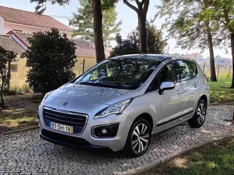 Usado Peugeot 3008 Active 112 HP (82 kW) 2014 Cinza prata Monovolume