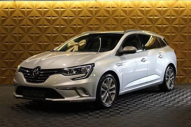 Usado Renault Mégane GT Line GT-Line 115 HP (84 kW) 2020 Cinza antracite Carrinha