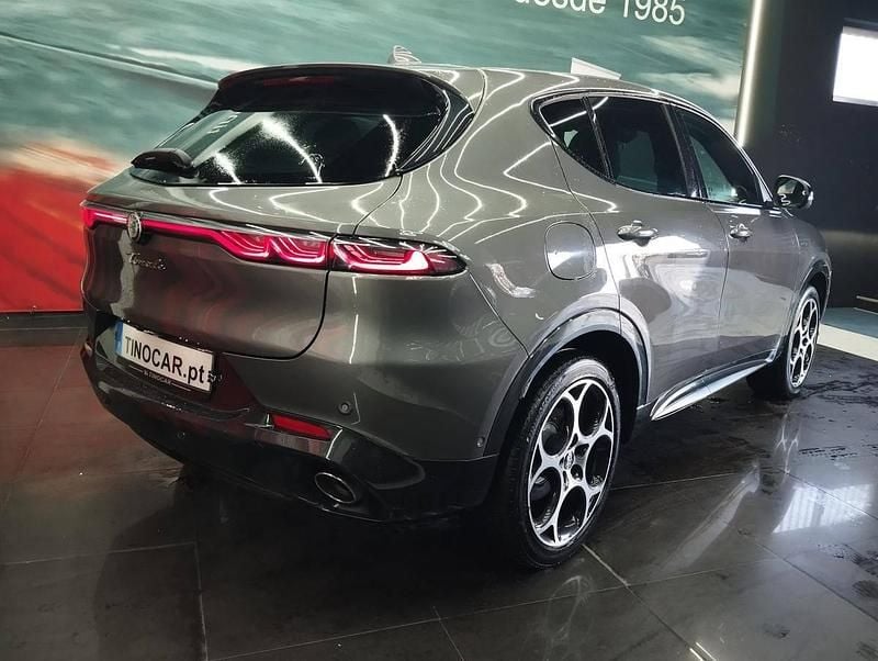 Usado Alfa Romeo Tonale 280 HP (205 kW) 2023 Cinzento SUV