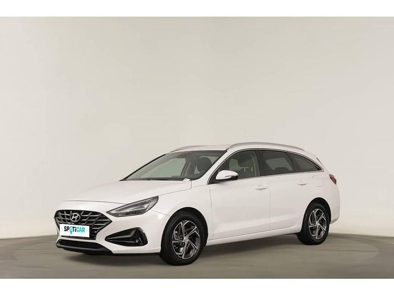 Branco Usado 2024 Hyundai i30 Style Carrinha | € 22.990 (Caro) - Imagem 1/4