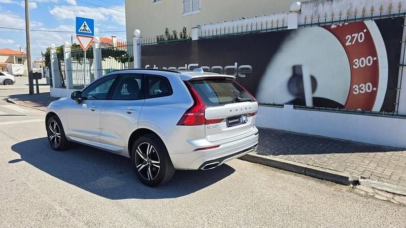 Usado Volvo XC60 R-Design 190 HP (139 kW) 2020 Cinzento SUV