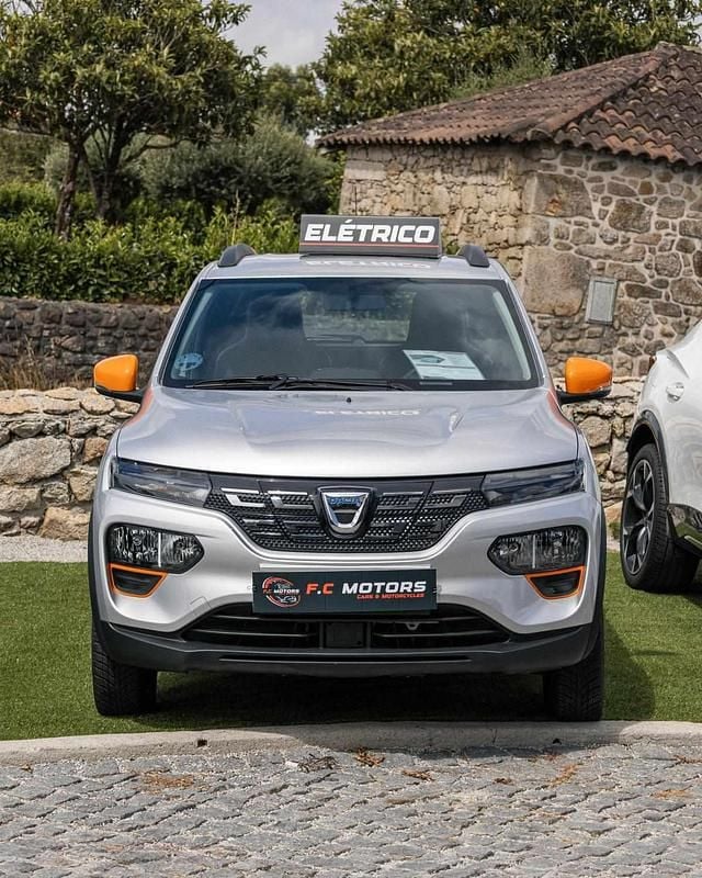 Cinzento Usado 2021 Dacia Spring Citadino | € 11.750 (Bom preço) - Imagem 1/4