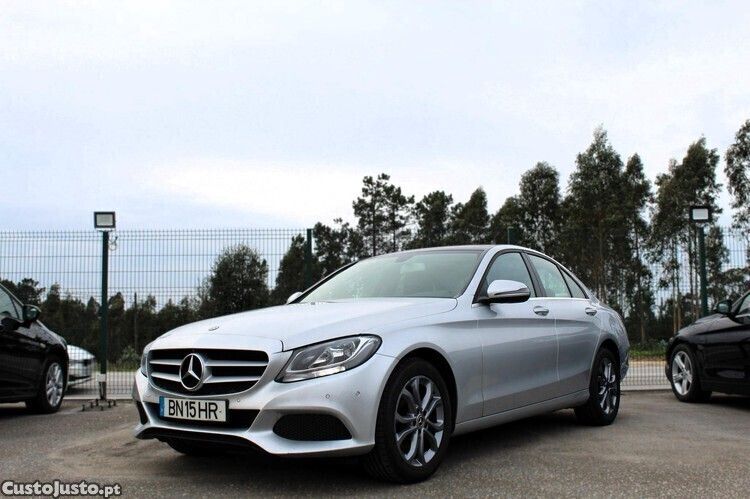 Cinza Usado 2018 Mercedes C180 Exclusive Sedan | € 22.500 (Preço justo) - Imagem 1/1