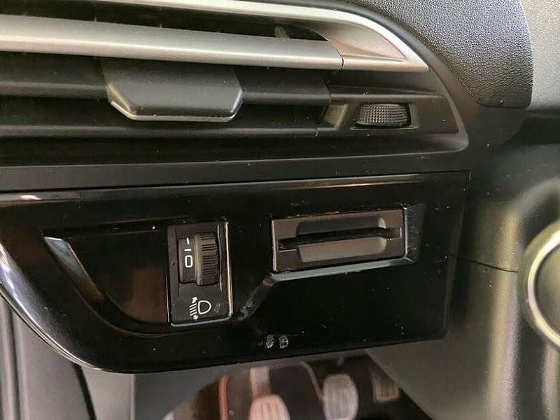 Usado Citroën C4 130 HP (95 kW) 2022 Cinzento