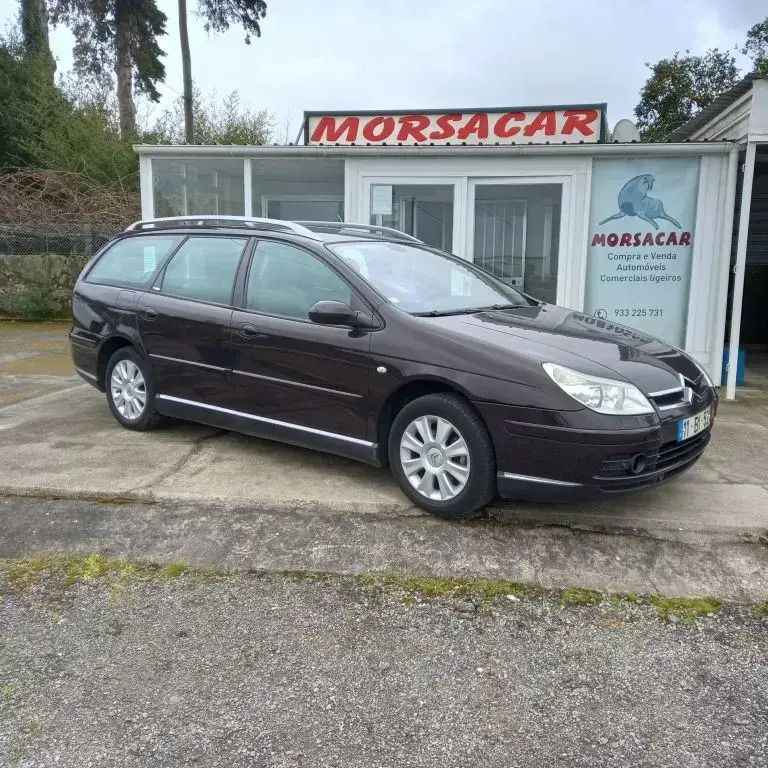 Castanho Usado 2006 Citroën C5 Exclusive Carrinha | € 6.750 - Imagem 1/4