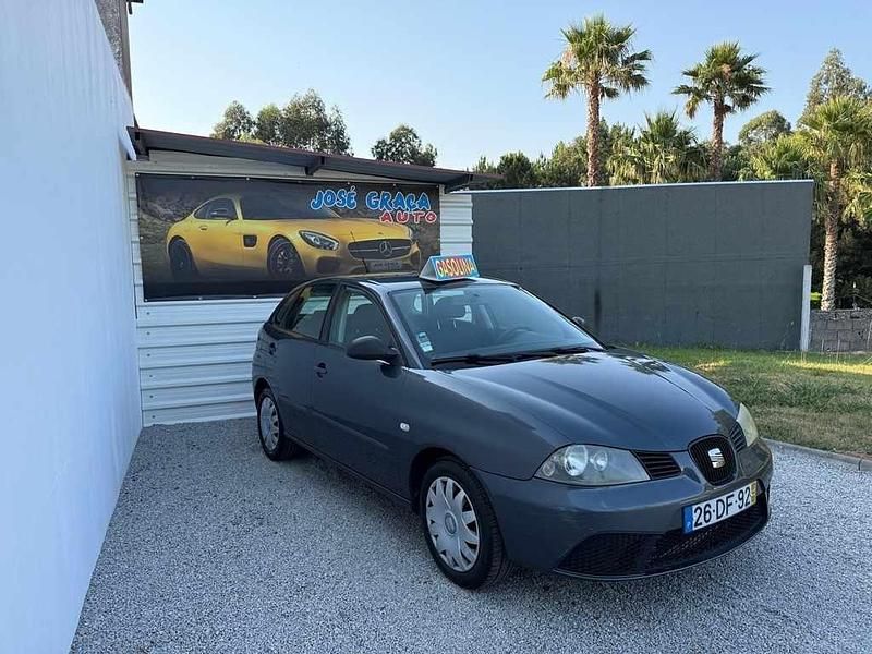Cinzento Usado 2007 Seat Ibiza Sedan | € 3.450 (Preço justo) - Imagem 1/4