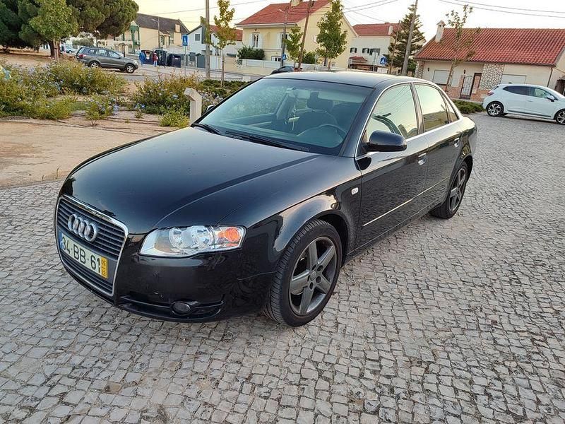 Usado 2006 Audi A4 Sedan | € 4.950 (Bom preço) - Imagem 1/4
