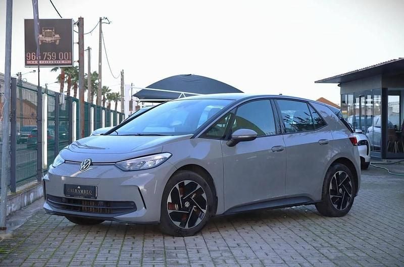 Usado VW ID.3 Pro 150 kW (204 HP) 2023 Cinza Citadino