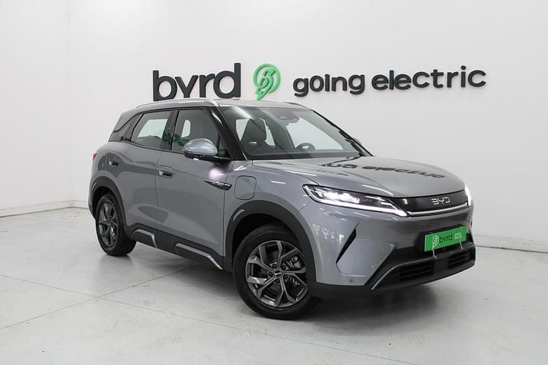 Cinzento Usado 2024 BYD Atto 2 SUV | € 28.900 - Imagem 1/4