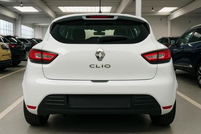 Usado Renault Clio IV Zen 120 HP (88 kW) 2019 Branco