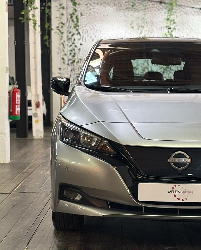 Usado Nissan Leaf N-Connecta 160 kW (218 HP) 2023 Cinza Citadino