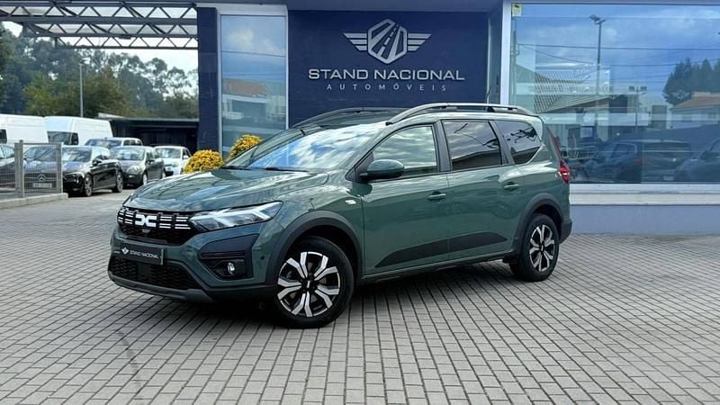Cinza Usado 2024 Dacia Jogger Extreme Monovolume | € 18.500 (Bom preço) - Imagem 1/4
