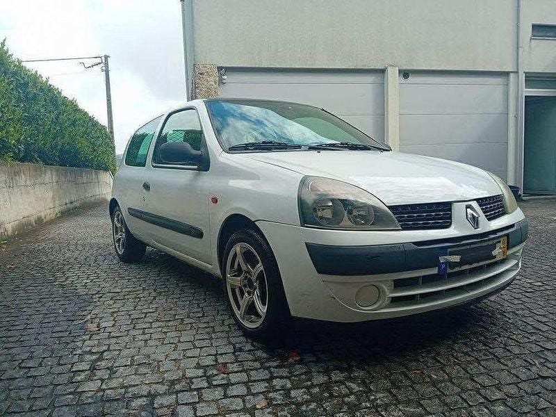 Usado 2002 Renault Clio II | € 2.300 (Preço justo) - Imagem 1/4