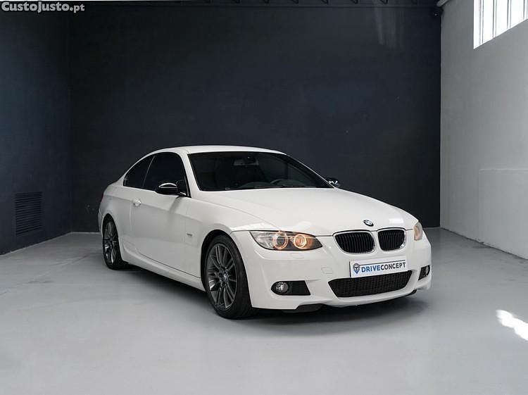 Branco Usado 2008 BMW 320 Coupé | € 14.900 (Preço justo) - Imagem 1/1