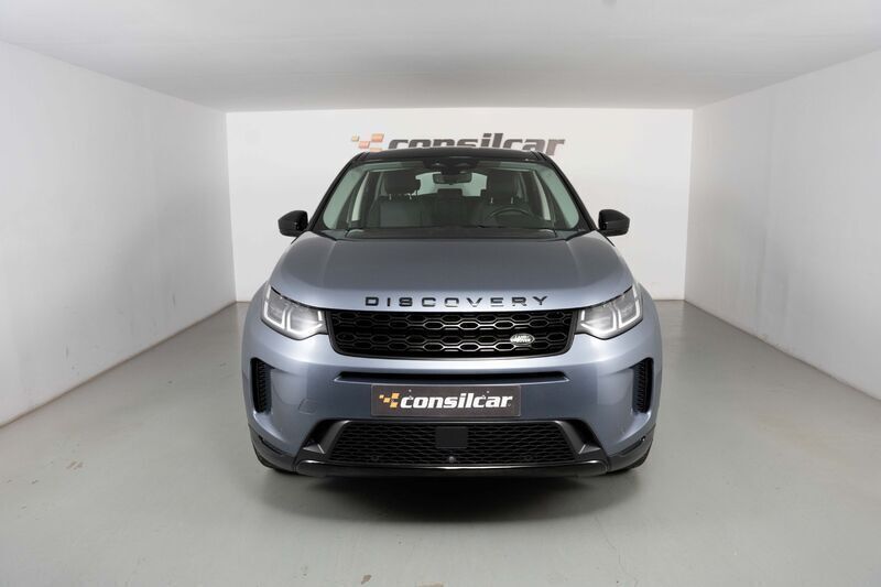 Cinza Usado 2021 Land Rover Discovery 5 S SUV | € 35.980 (Preço justo) - Imagem 1/4
