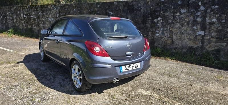 Usado Opel Corsa 80 HP (58 kW) 2008 Citadino