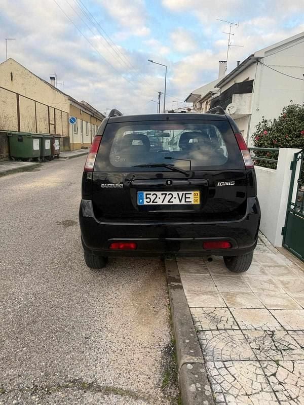 Usado Suzuki Ignis 83 HP (61 kW) 2003 Preto Citadino
