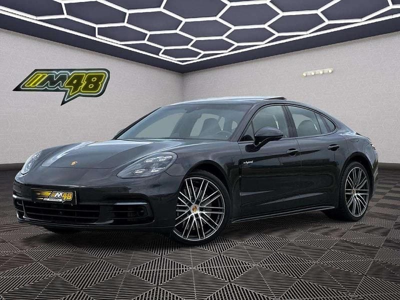 Usado Porsche Panamera 462 HP (339 kW) 2017 Cinzento