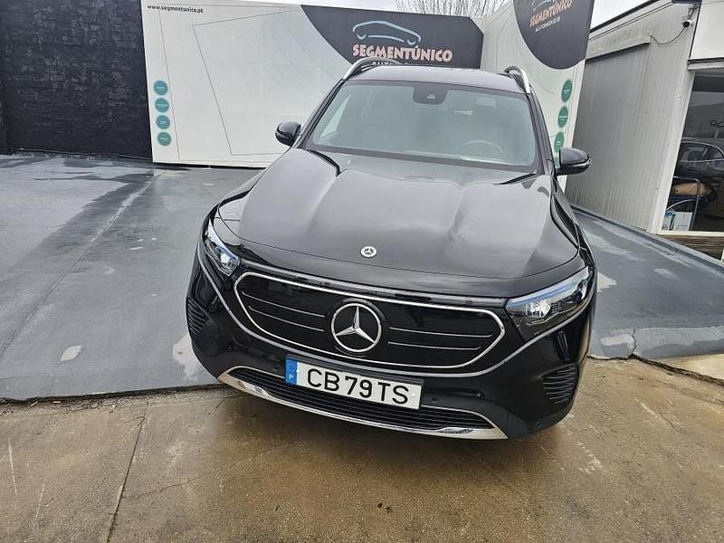 Usado Mercedes EQB250 Progressive 139 kW (190 HP) 2023 Preto SUV